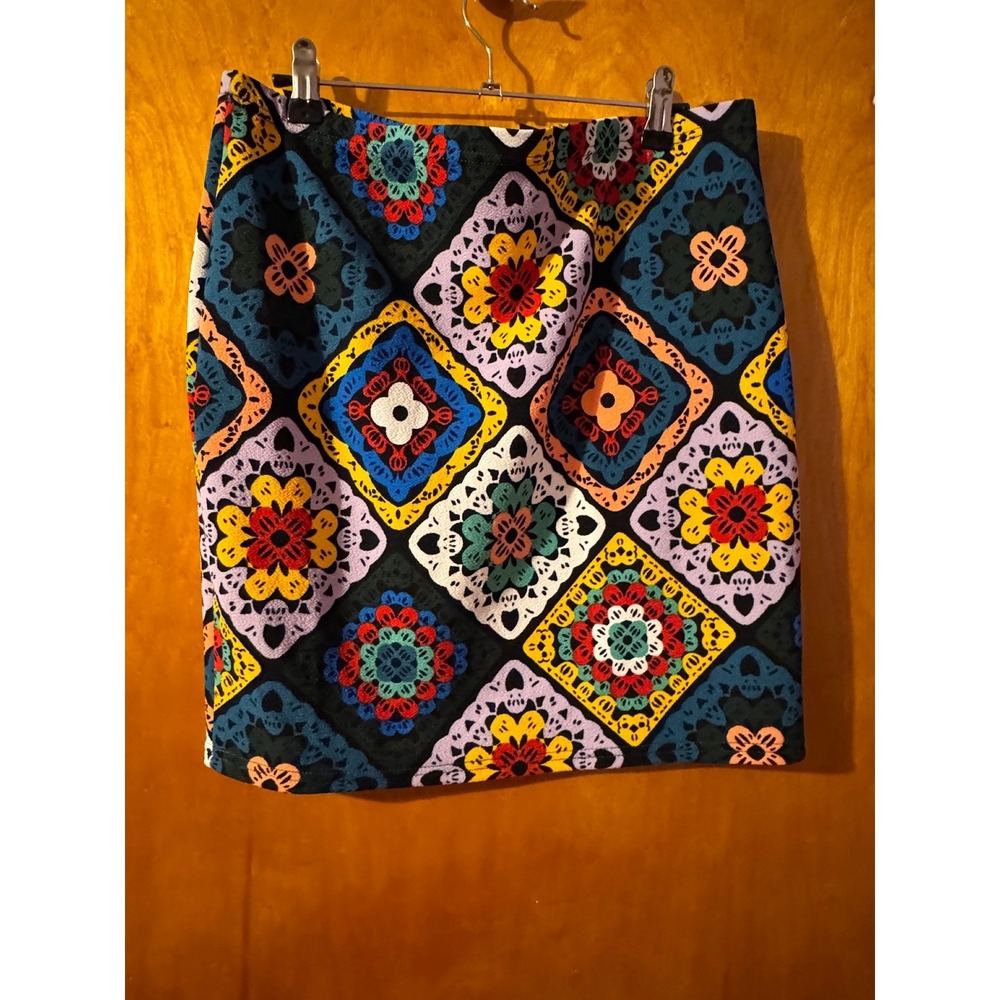 SHEIN Curve 0XL Mini Skirt Multicolor Geometric Print Boho Festival Casual - Picture 2 of 5